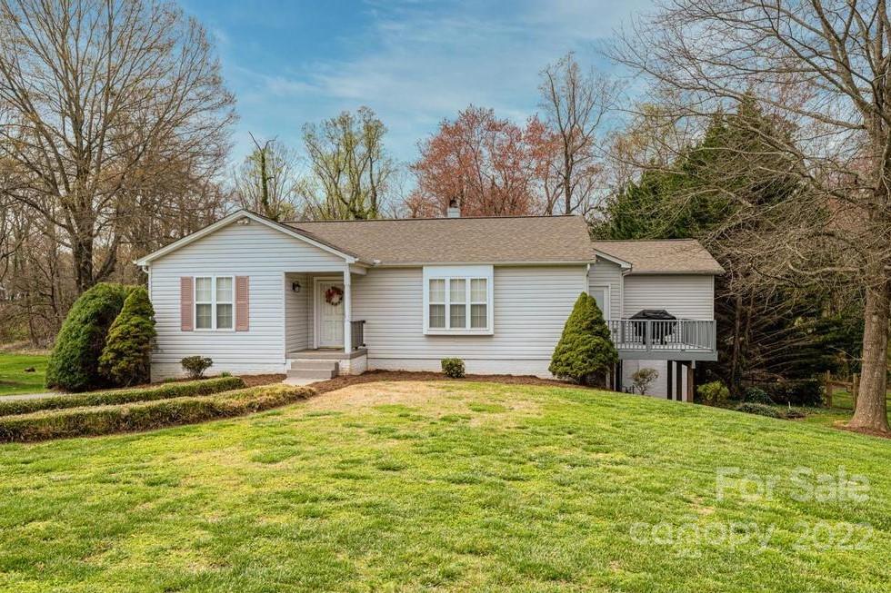 129 21st Avenue NW Hickory NC 28601