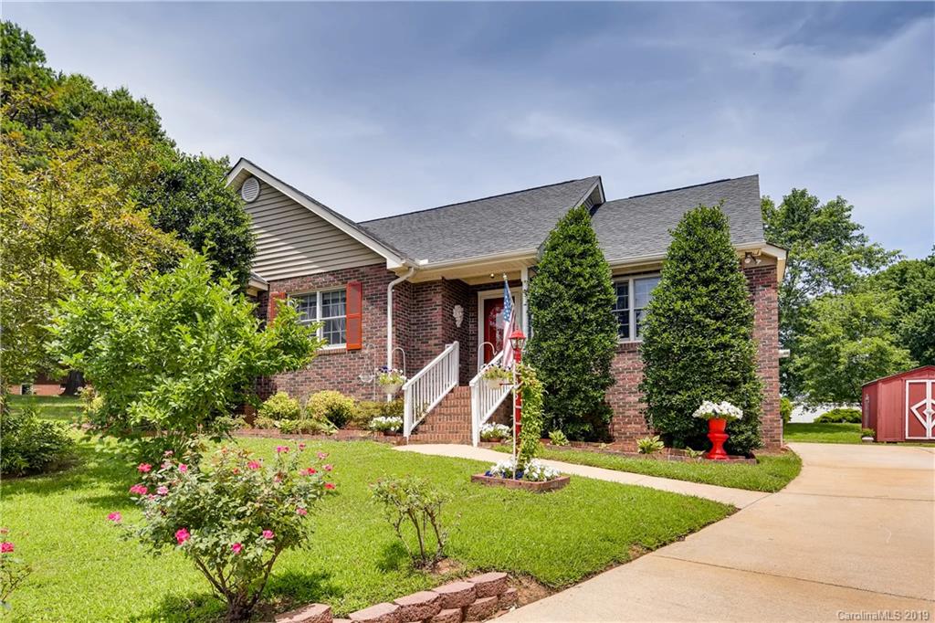 983 Farmington Court Concord NC 28025