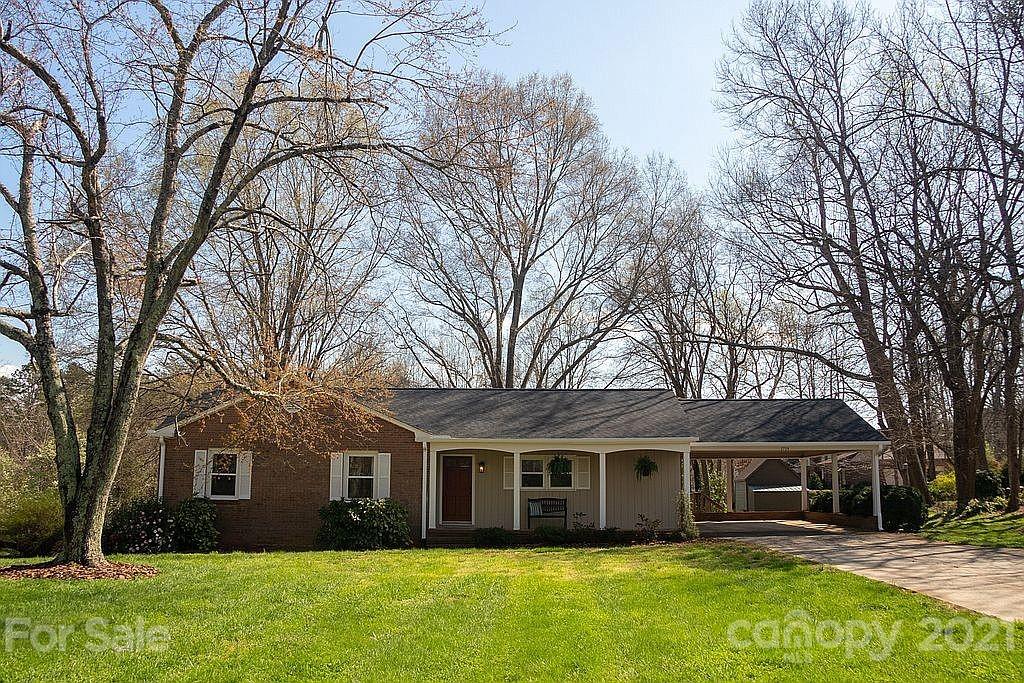 2729 Sandy Ford Road Newton NC 28658