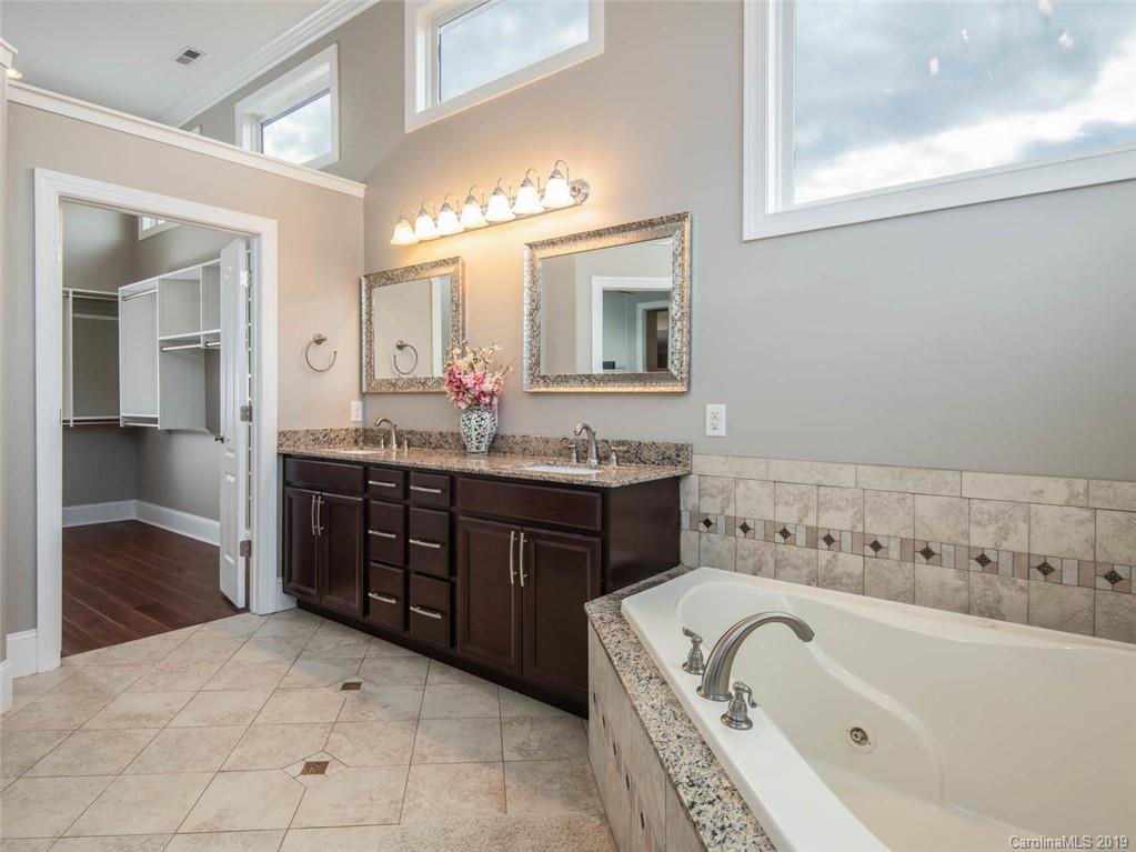 23 Penley Park Drive Weaverville NC 28787