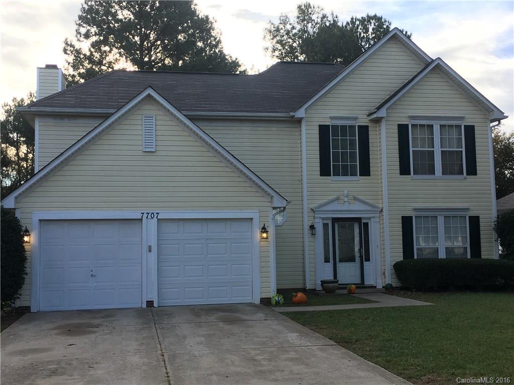 7707 Woodknoll Drive Charlotte NC 28217