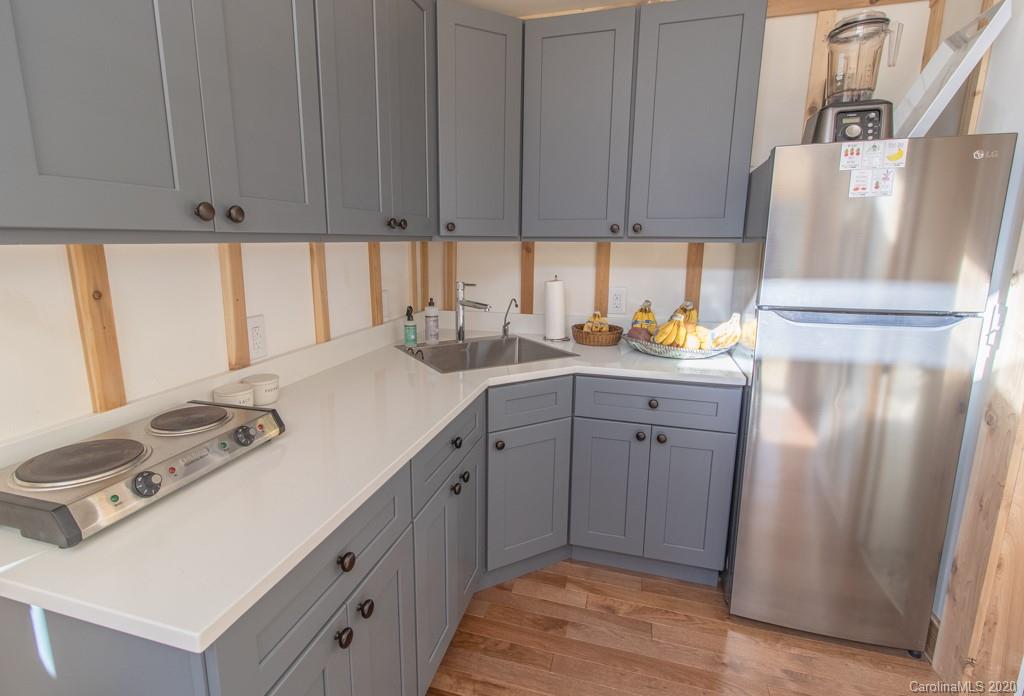 302 Hutch Mountain Road Fletcher NC 28732
