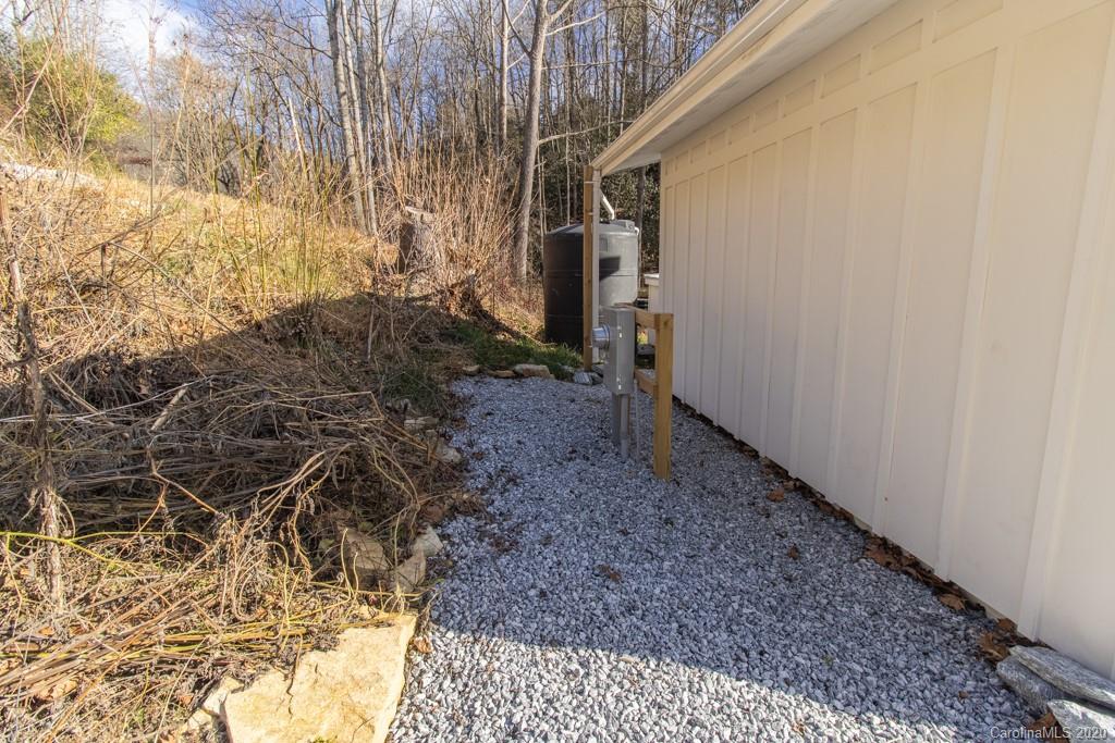 302 Hutch Mountain Road Fletcher NC 28732