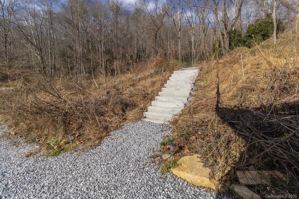 302 Hutch Mountain Road Fletcher NC 28732