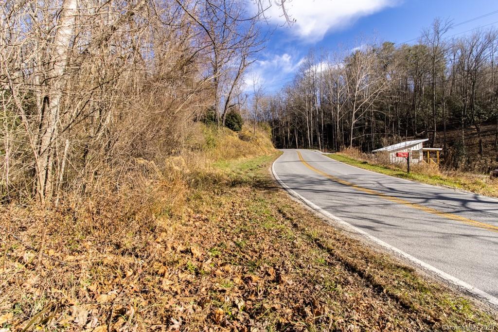 302 Hutch Mountain Road Fletcher NC 28732