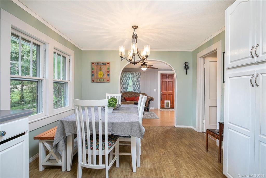 30 Gwendolyn Drive Candler NC 28715
