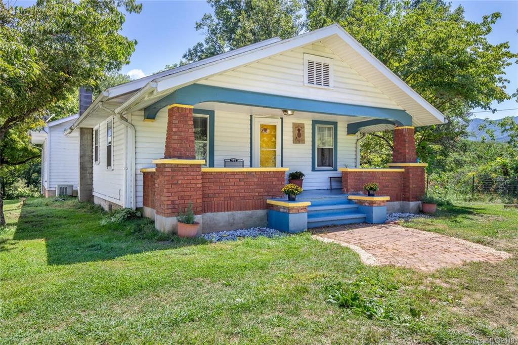 30 Gwendolyn Drive Candler NC 28715