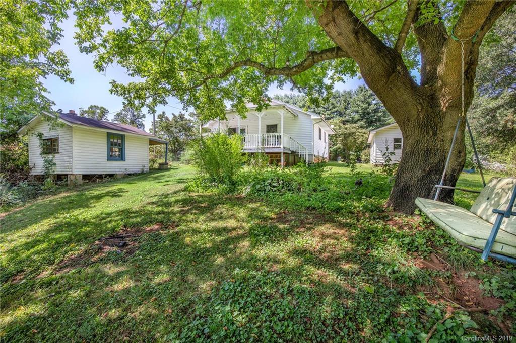 30 Gwendolyn Drive Candler NC 28715