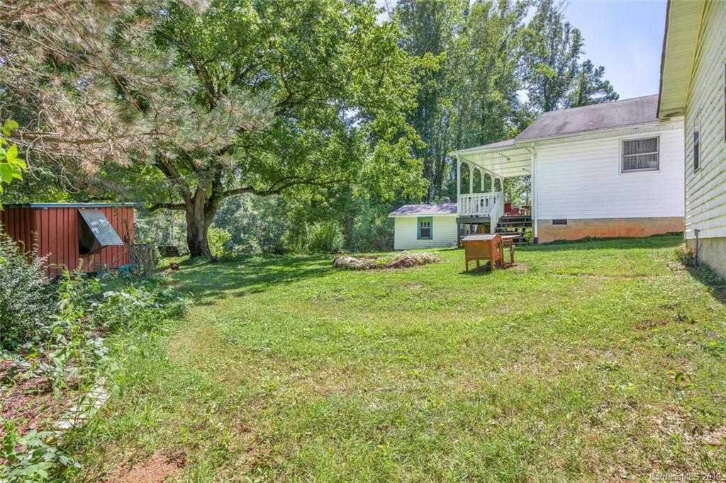 30 Gwendolyn Drive Candler NC 28715