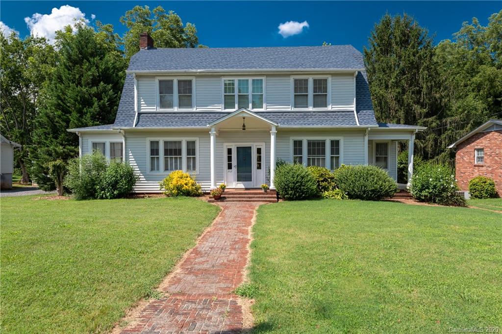 202 W 8th Street Newton NC 28658
