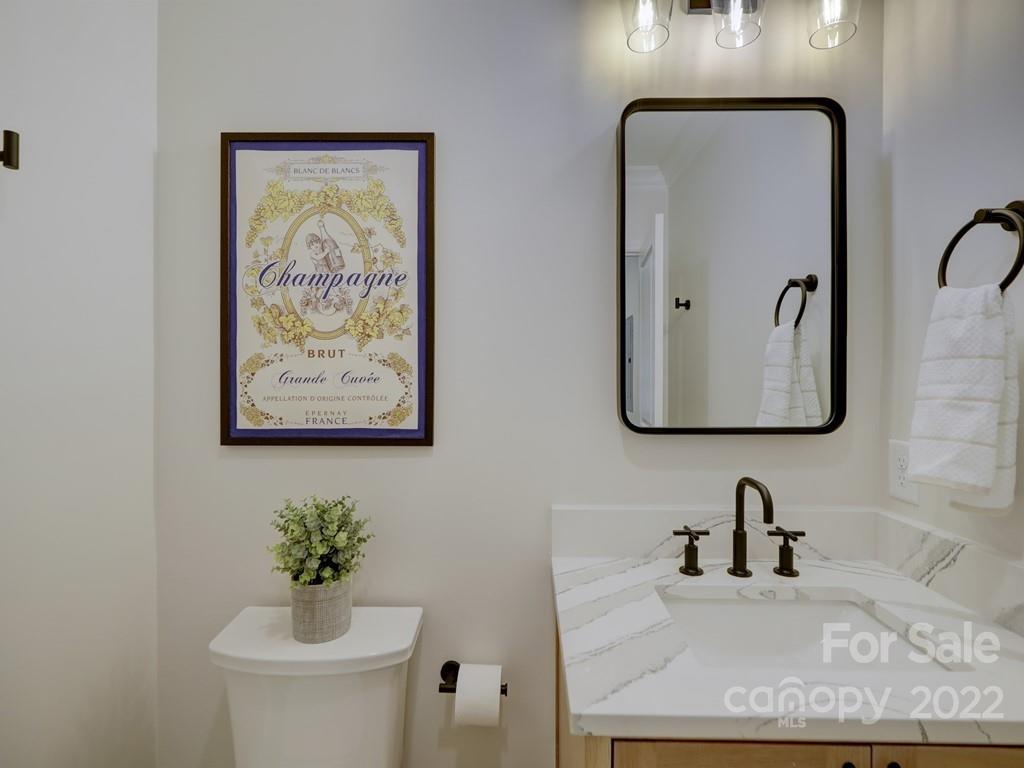 5010 Jarrell Court Charlotte NC 28211