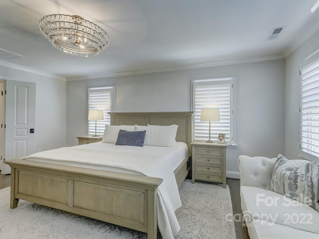 5010 Jarrell Court Charlotte NC 28211