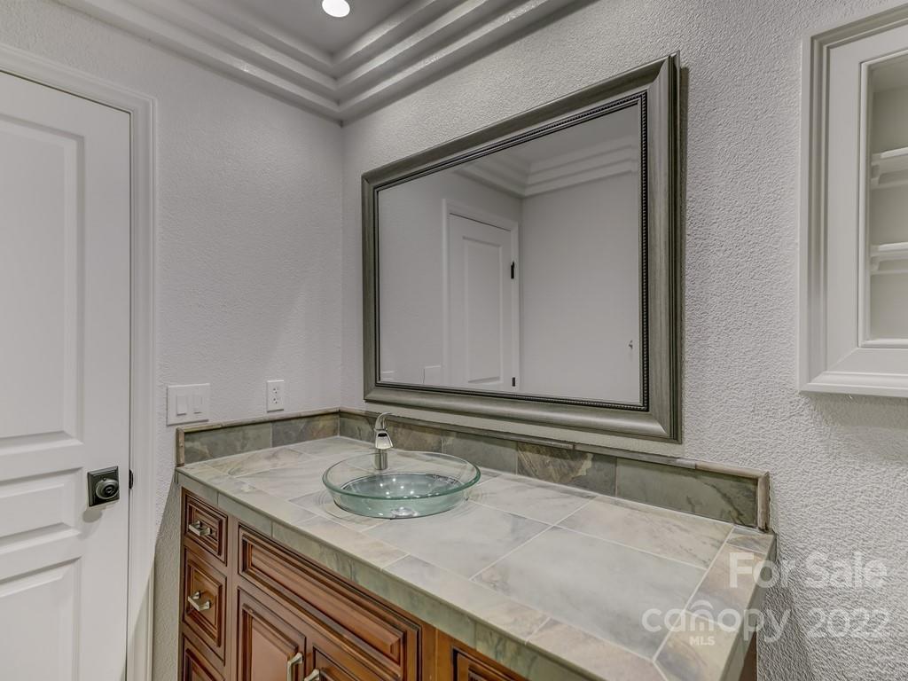5010 Jarrell Court Charlotte NC 28211