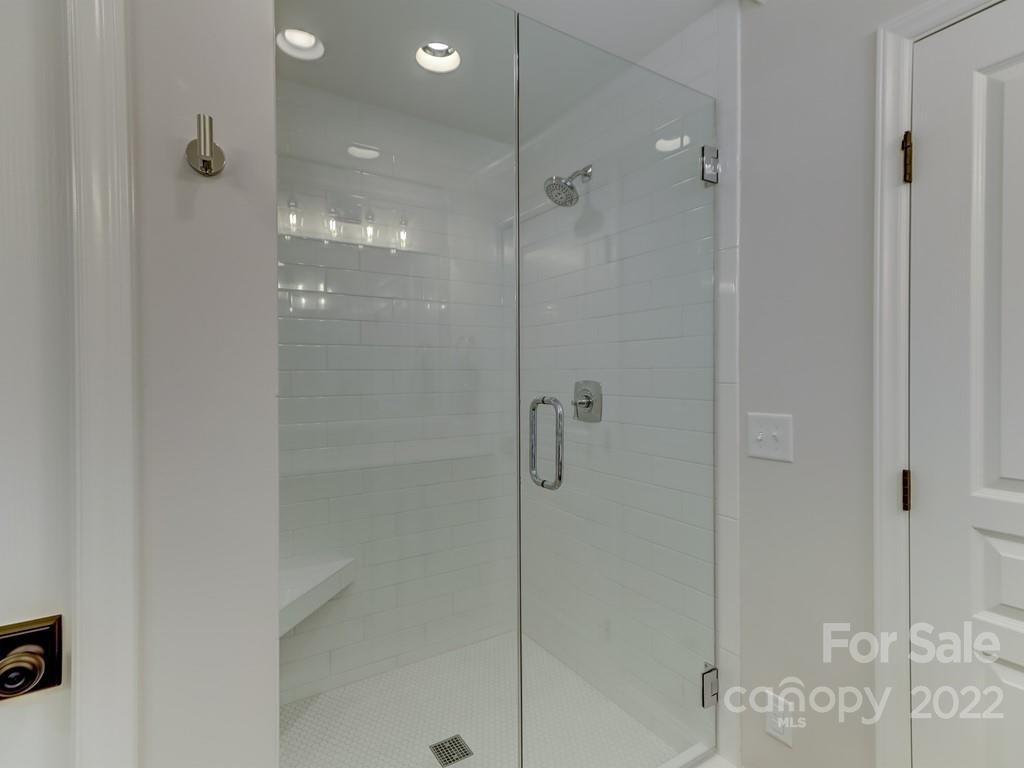5010 Jarrell Court Charlotte NC 28211