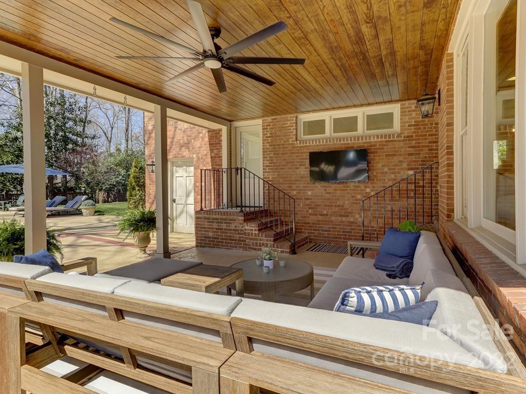 5010 Jarrell Court Charlotte NC 28211