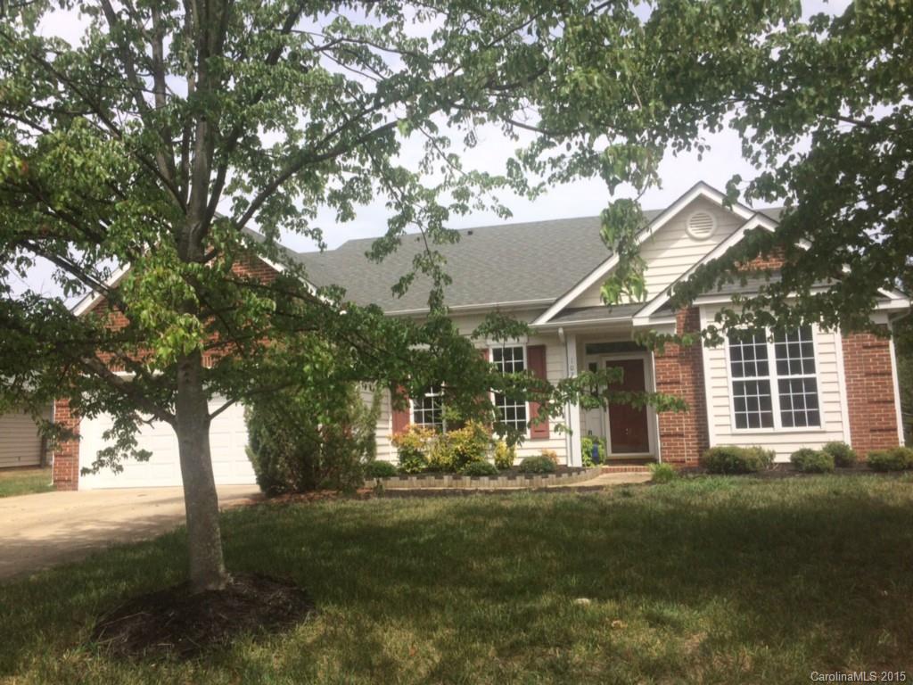 10215 Ingleton Court Charlotte NC 28269