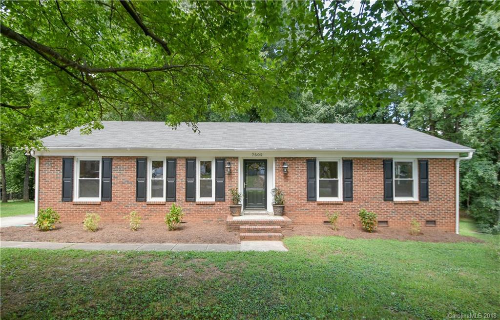 7502 Farm Gate Drive Charlotte NC 28215