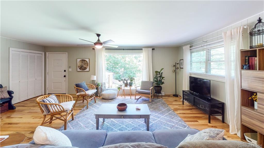 15 Briarcliff Lane Asheville NC 28806