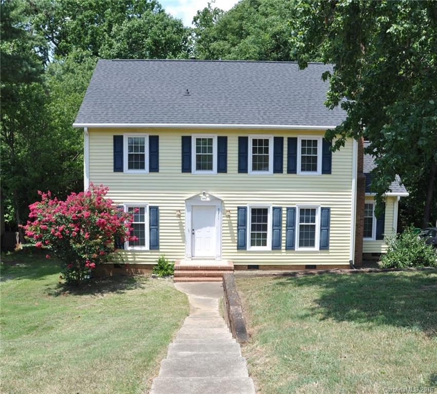 9211 Robert Frost Lane Charlotte NC 28213