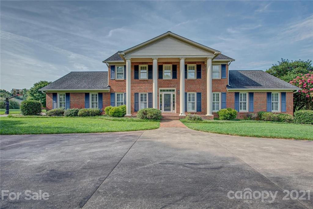1704 Country Garden Drive Shelby NC 28150