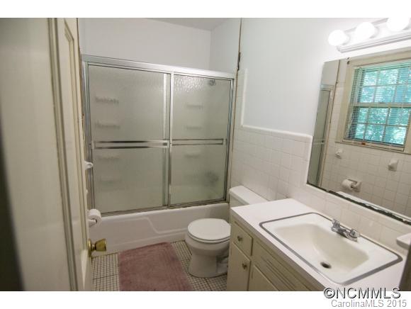 6 Mayfair Drive Candler NC 28715