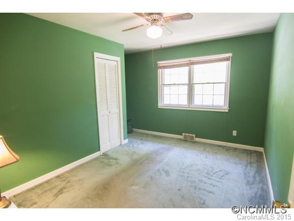 6 Mayfair Drive Candler NC 28715