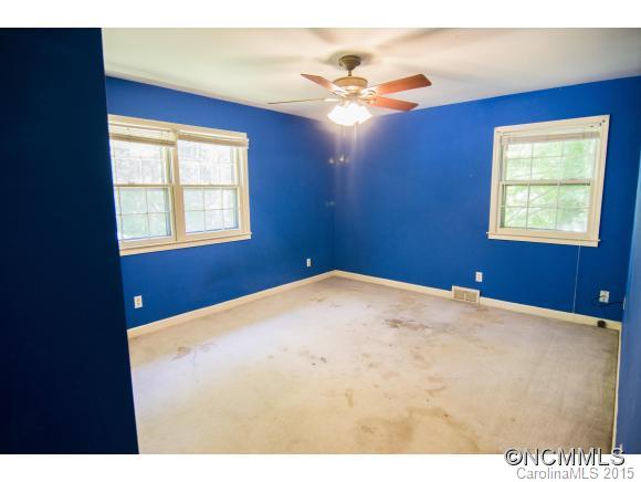 6 Mayfair Drive Candler NC 28715