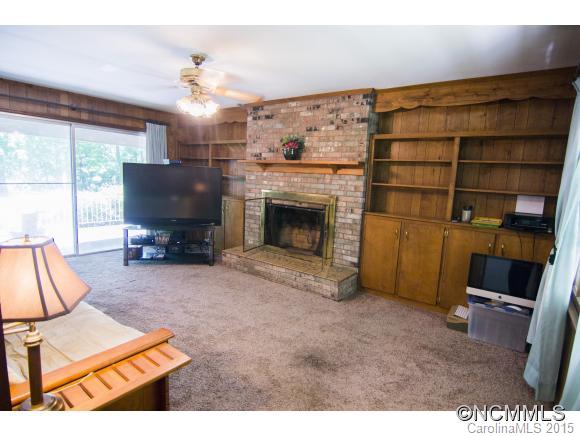 6 Mayfair Drive Candler NC 28715
