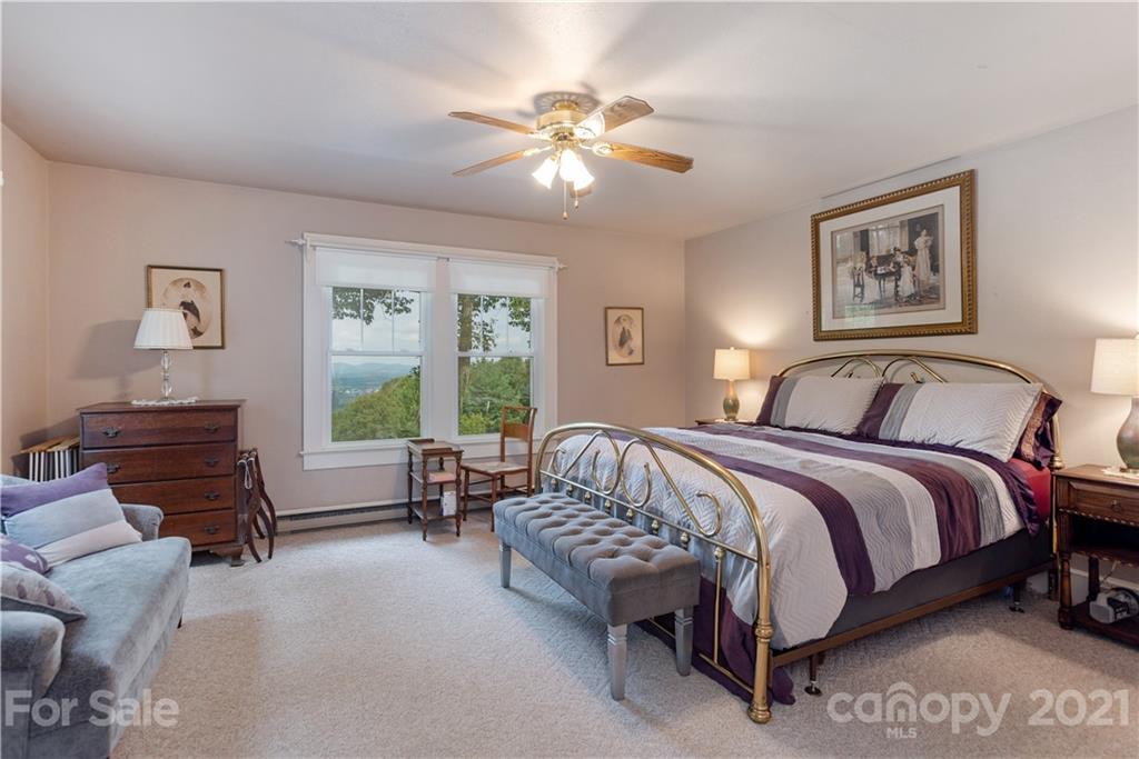 336 Robinson Lane Hendersonville NC 28739
