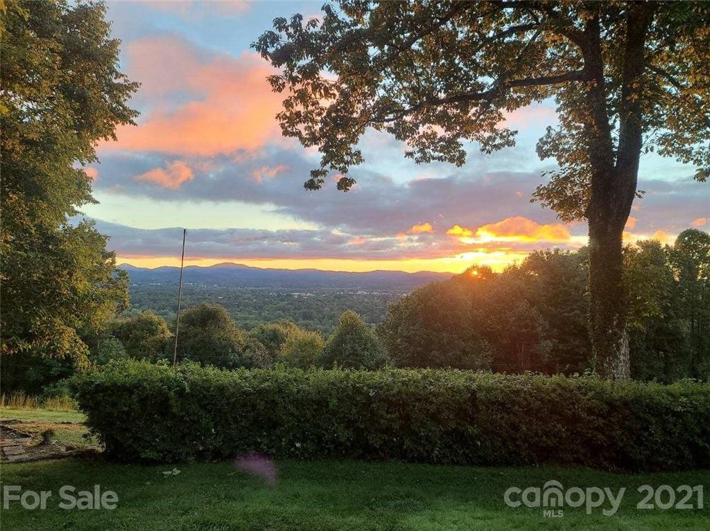 336 Robinson Lane Hendersonville NC 28739