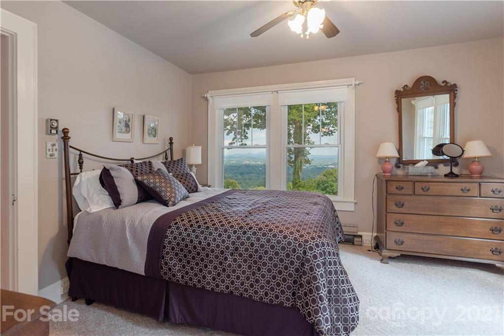 336 Robinson Lane Hendersonville NC 28739