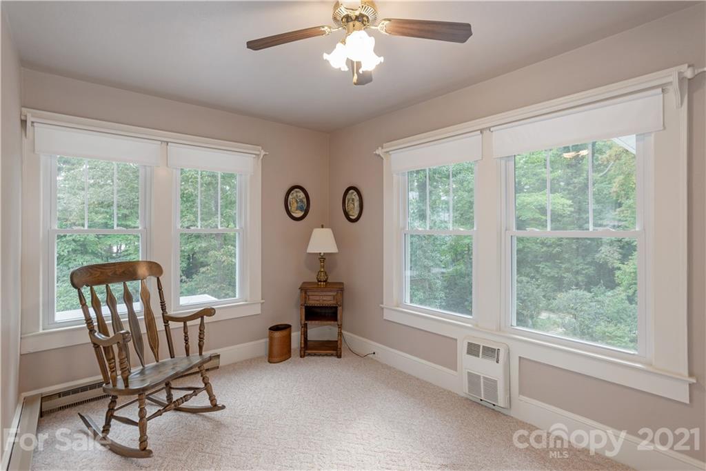 336 Robinson Lane Hendersonville NC 28739