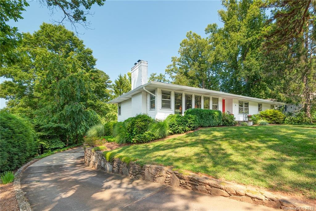 16 Woodcrest Road Asheville NC 28804