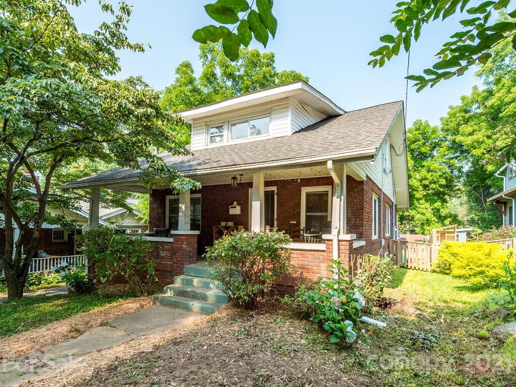 79 + 79 1/2 Middlemont Avenue Asheville NC 28806