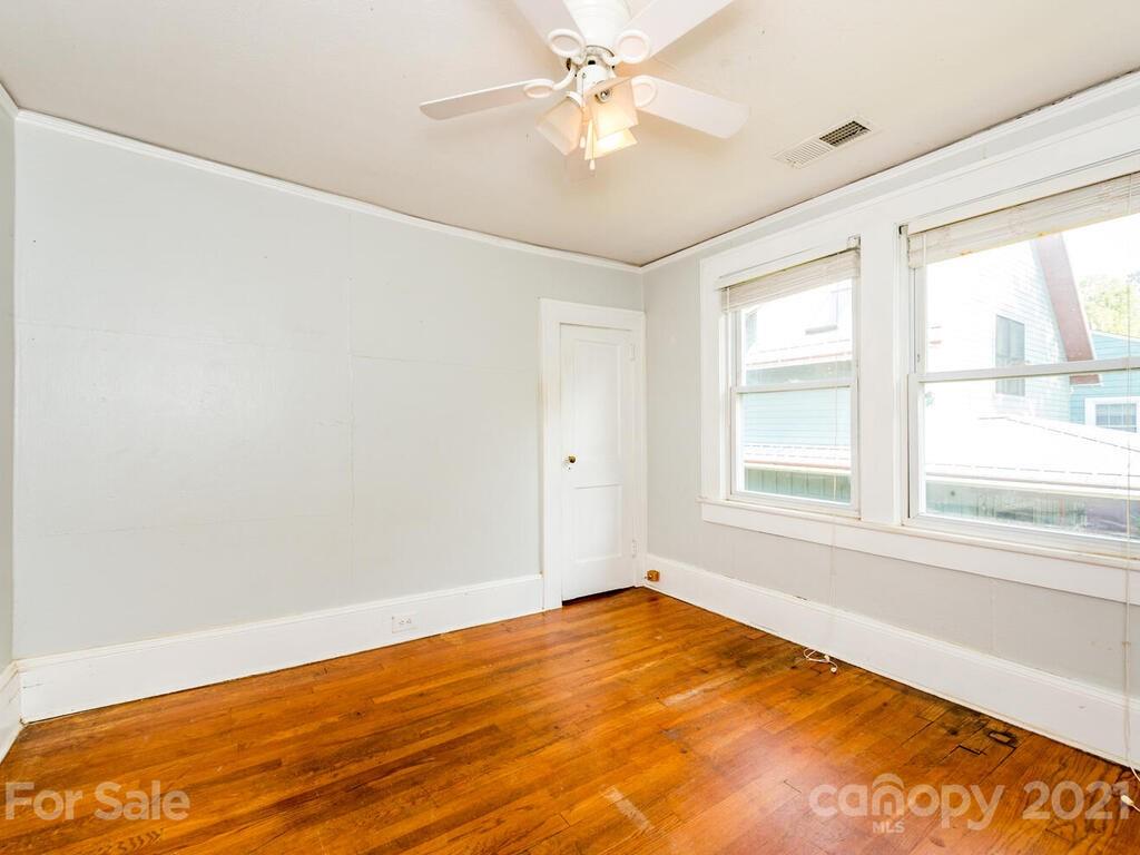 79 + 79 1/2 Middlemont Avenue Asheville NC 28806