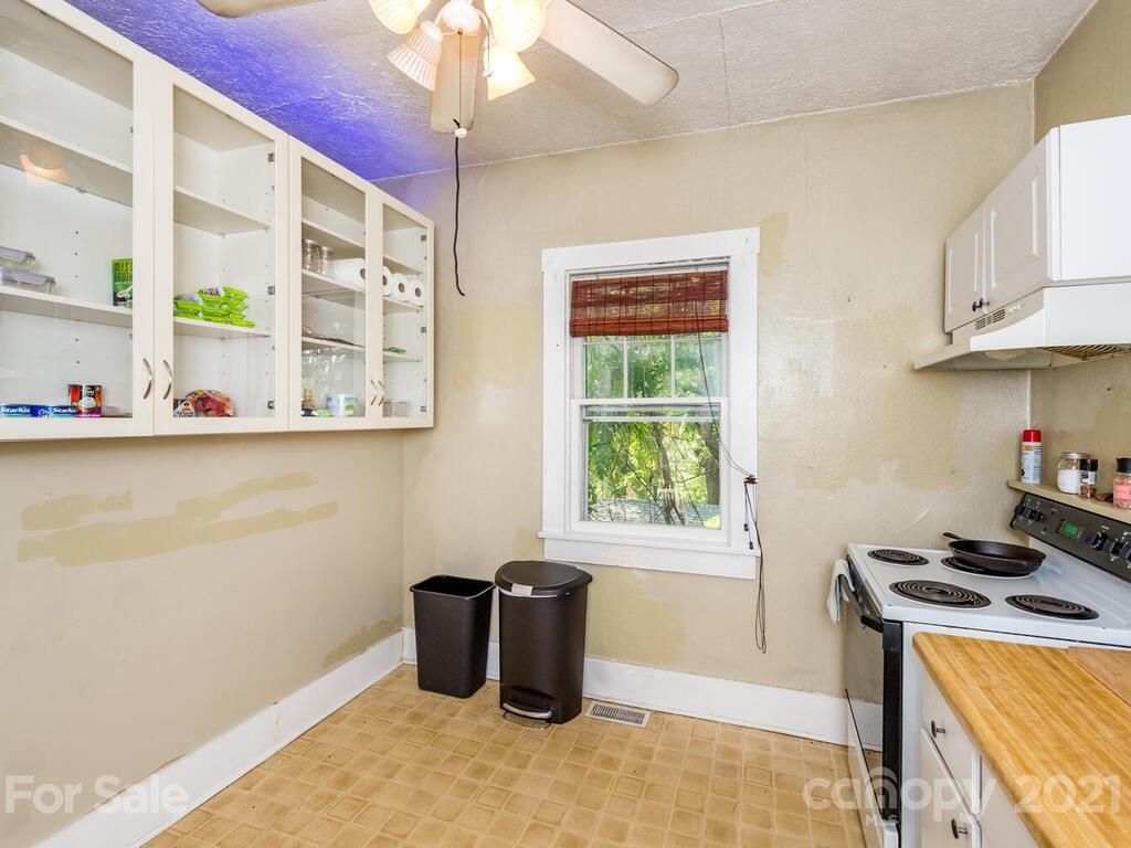 79 + 79 1/2 Middlemont Avenue Asheville NC 28806
