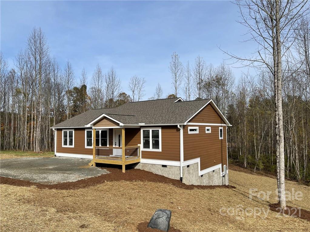 105 Walt Drive Hendersonville NC 28792