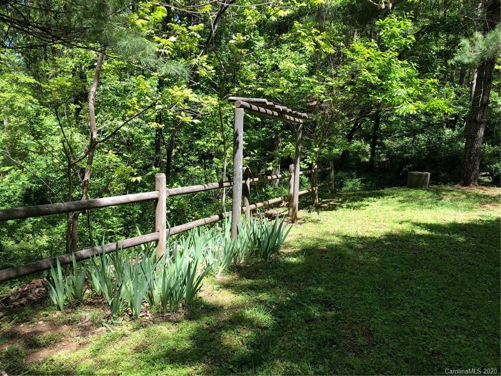 42 Teaberry Lane Weaverville NC 28787
