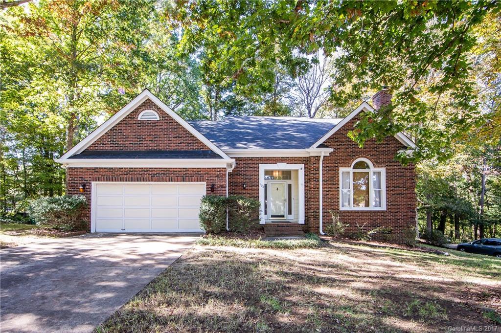 1128 Long Paw Lane Charlotte NC 28214