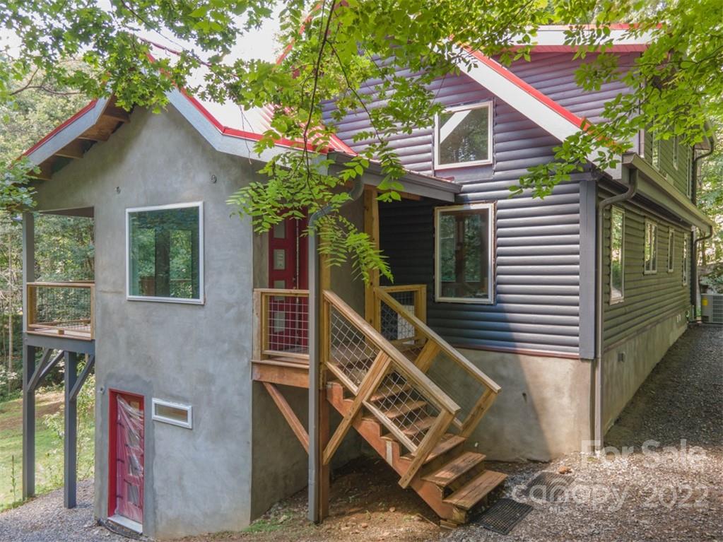 24 Cuddly Road Asheville NC 28805