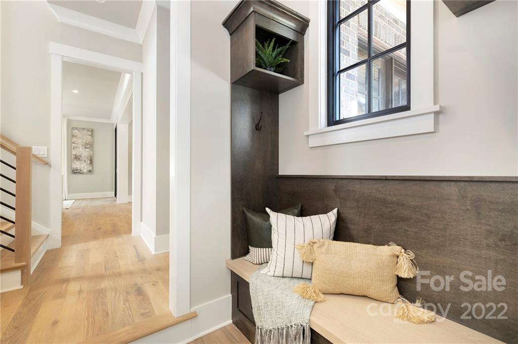 323 Dover Avenue Charlotte NC 28209