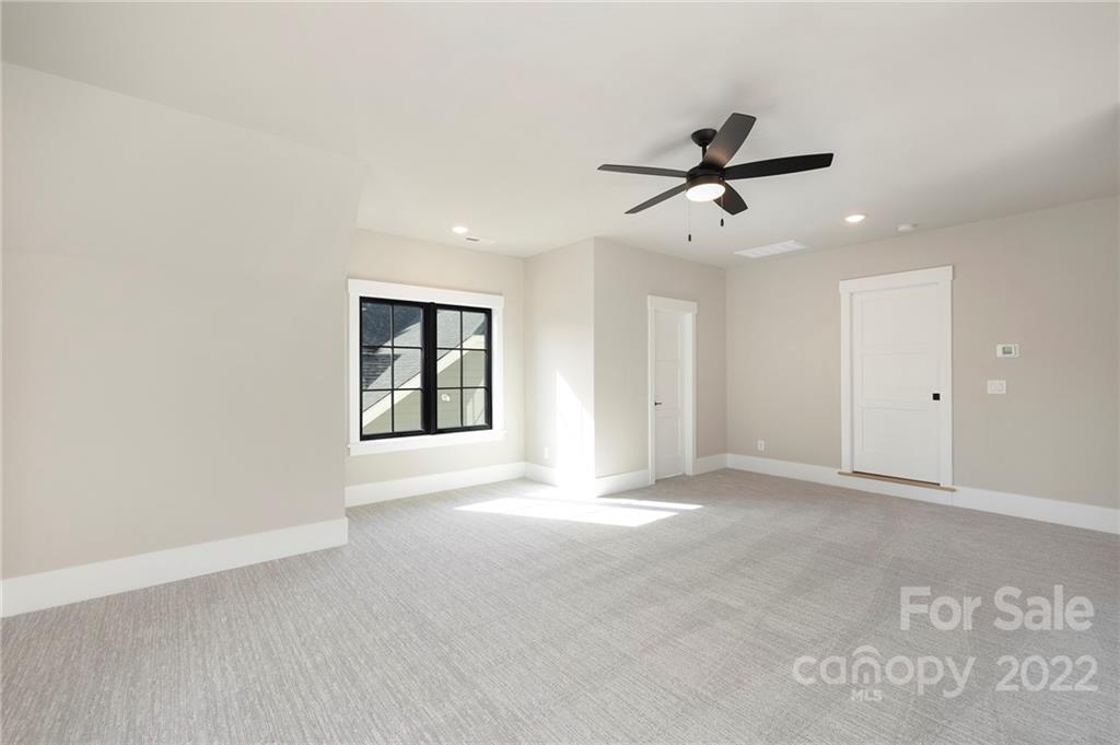 323 Dover Avenue Charlotte NC 28209