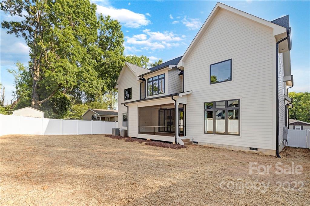323 Dover Avenue Charlotte NC 28209