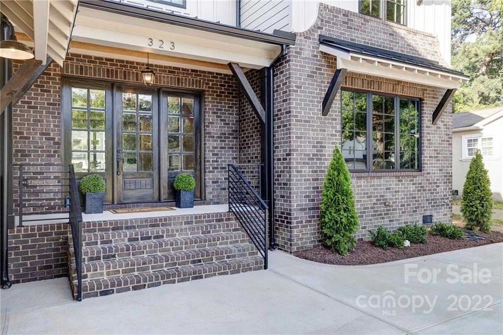 323 Dover Avenue Charlotte NC 28209
