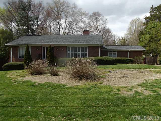 813 Regency Drive Charlotte NC 28211