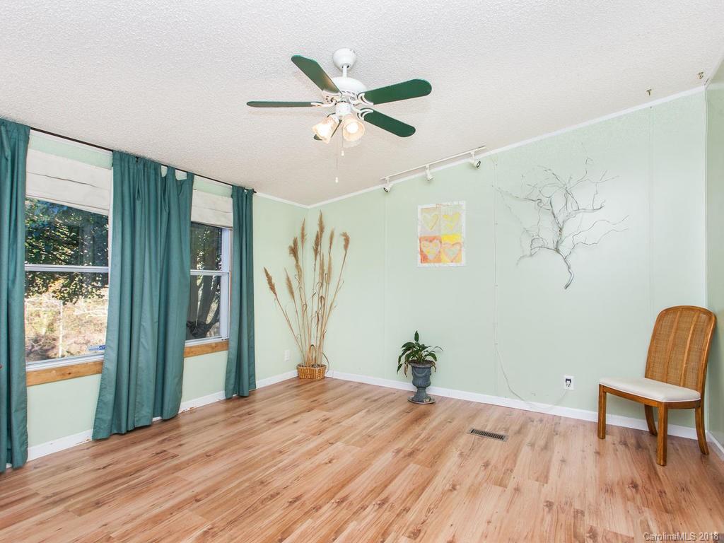 132 Shady Cazac Creek Weaverville NC 28787