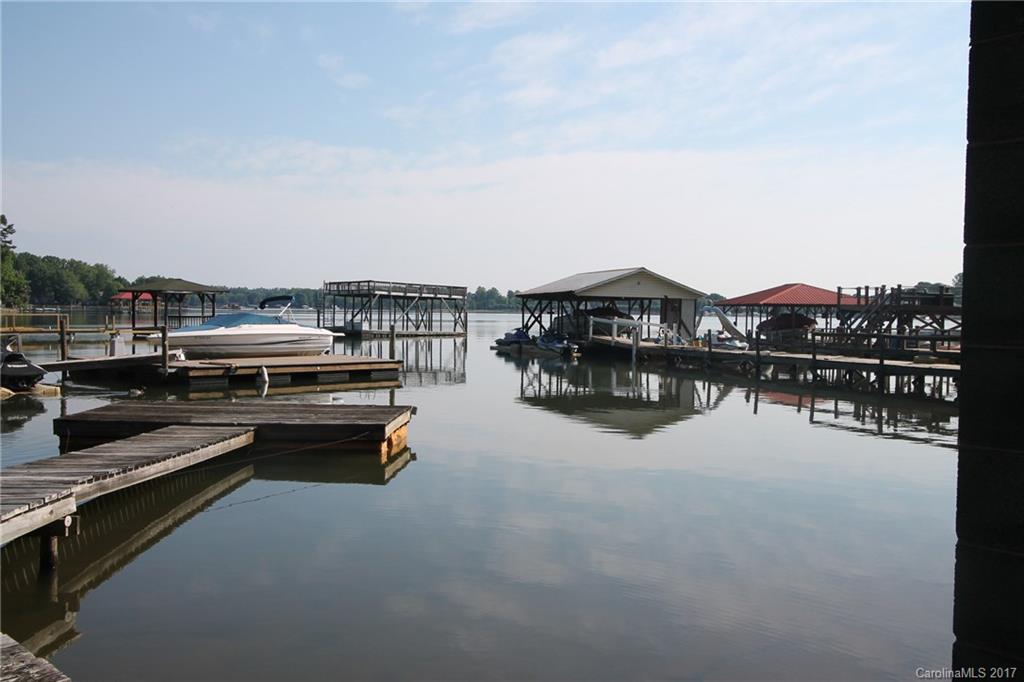 8005 Island View Court Denver NC 28037