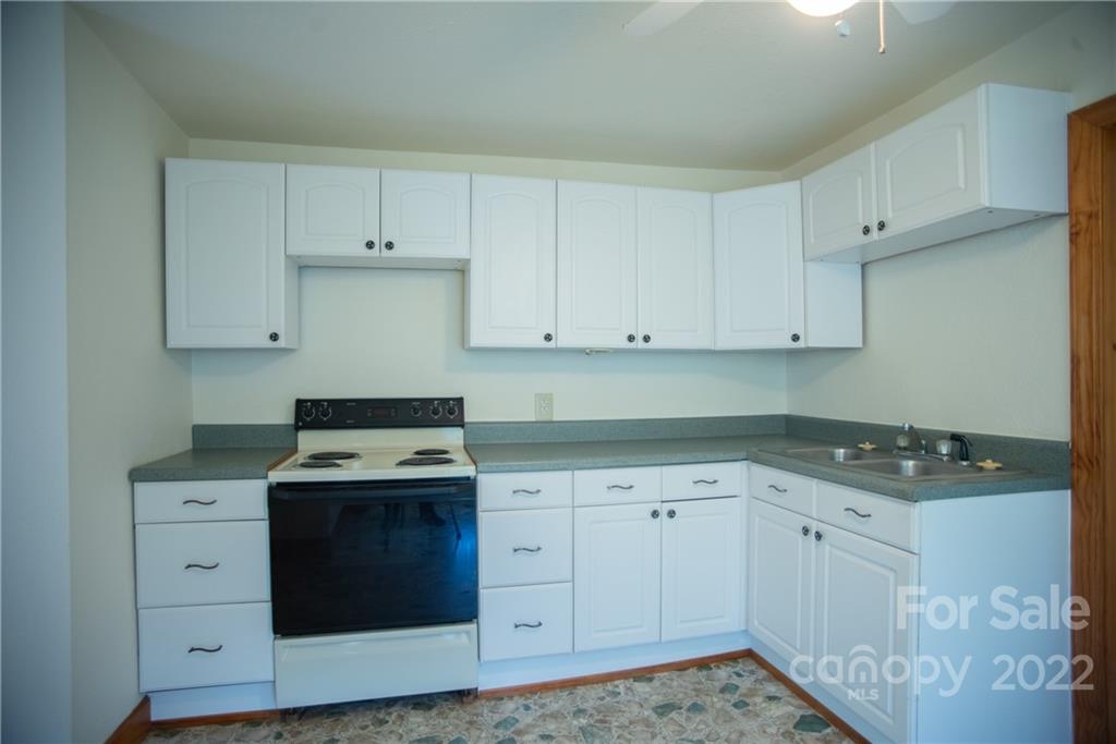 68 Love Fox Road Burnsville NC 28714