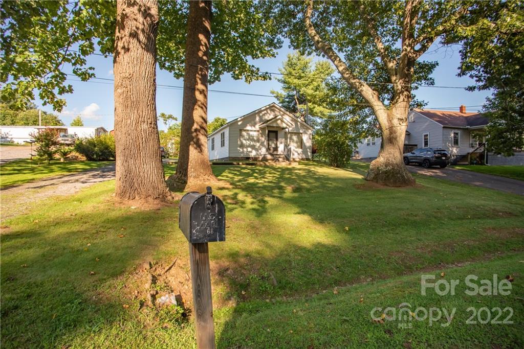 68 Love Fox Road Burnsville NC 28714