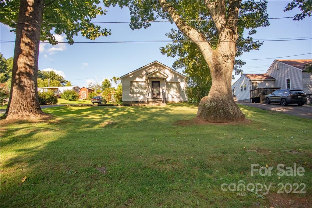 68 Love Fox Road Burnsville NC 28714